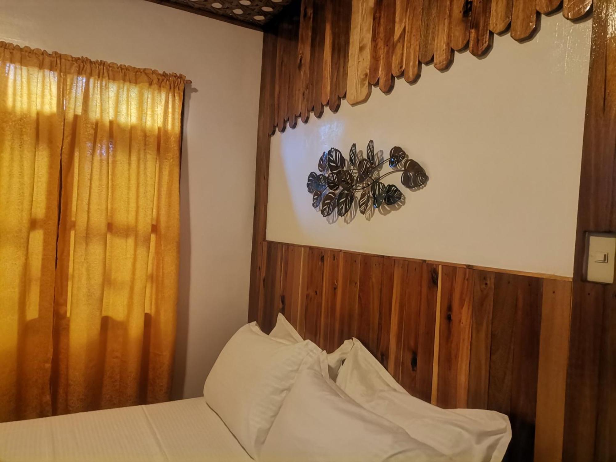Lady Ghagha Room Rentals ซาน วิเซนเต ภายนอก รูปภาพ